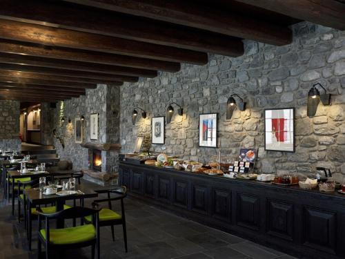 Art Mainalon Hotel Vytina Exterior photo